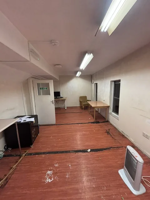 Asbestos artex removal from plasterboard walls in Mayfair